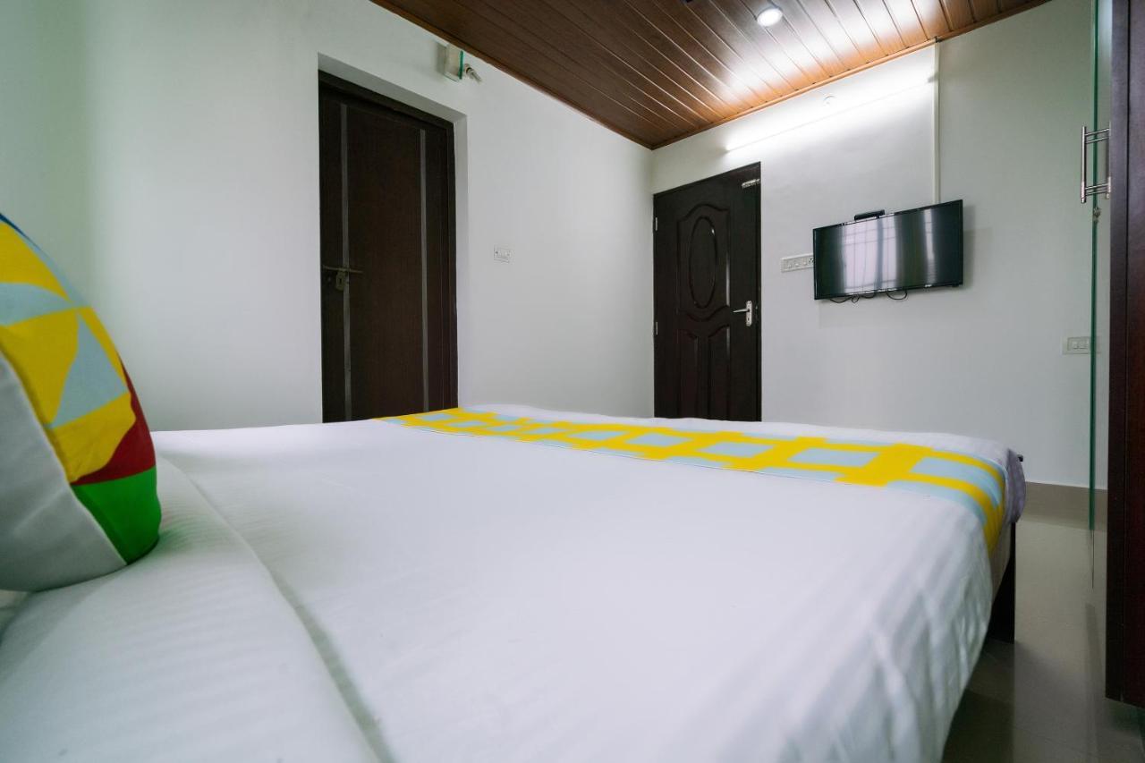 Oyo Home 49697 Aj Apartments Kochi Eksteriør bilde